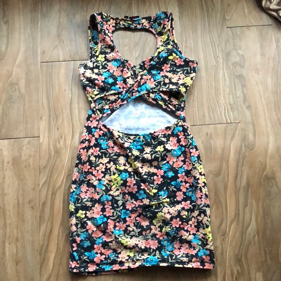 💐Material Girl Floral Heart Shaped Dress - Picture 4 of 5